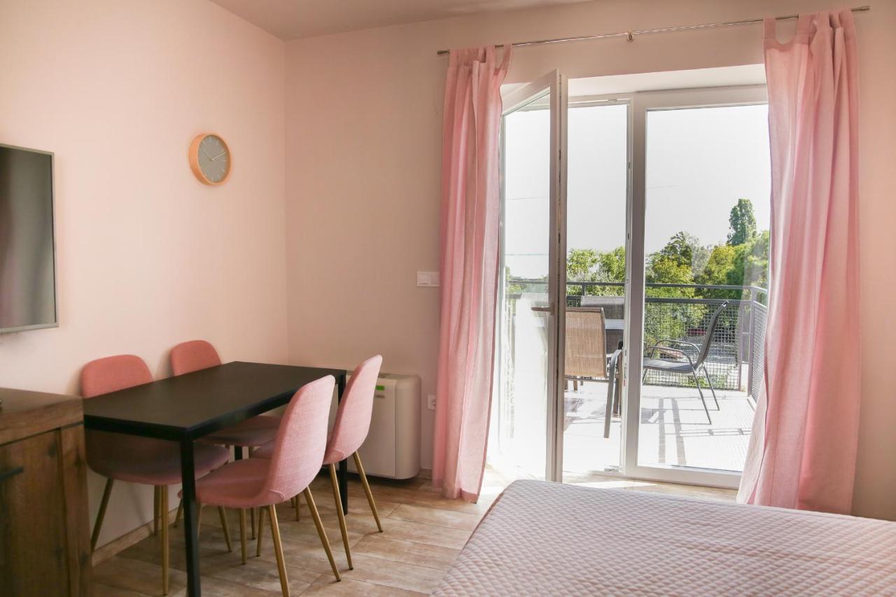 Balkon Apartmanhaz Panzio Balatonfüred Екстериор снимка