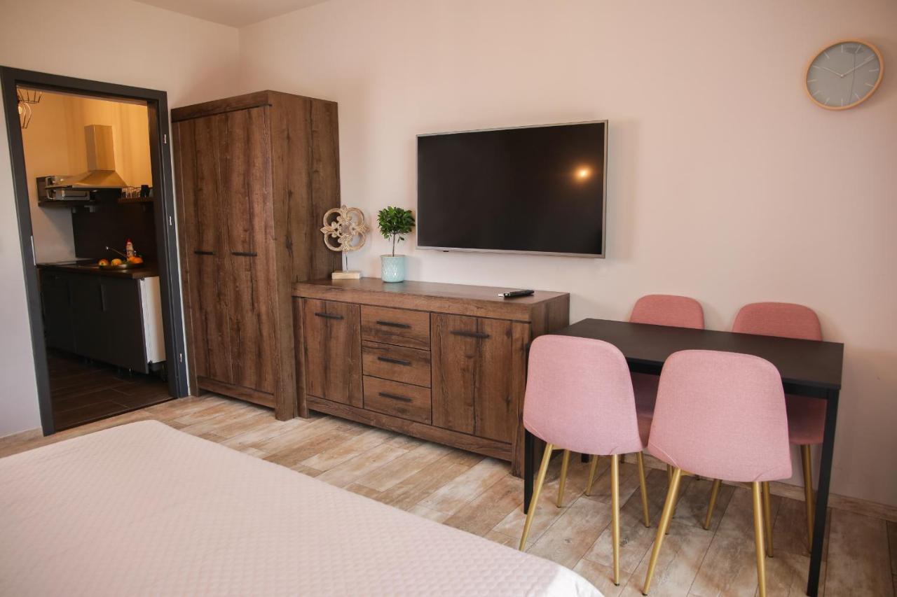 Balkon Apartmanhaz Panzio Balatonfüred Екстериор снимка