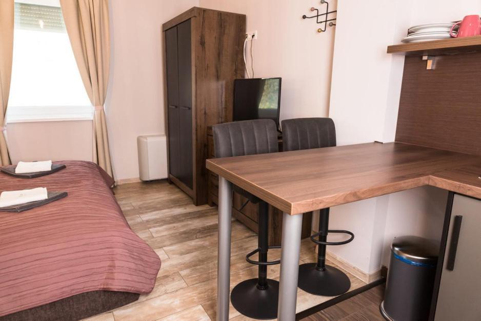 Balkon Apartmanhaz Panzio Balatonfüred Екстериор снимка