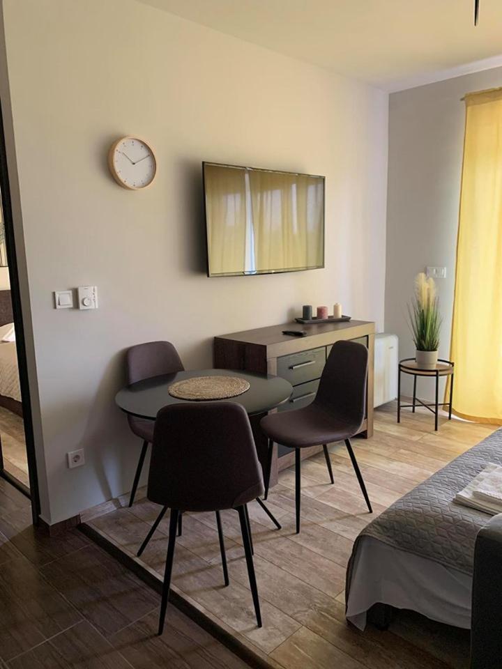 Balkon Apartmanhaz Panzio Balatonfüred Екстериор снимка
